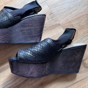Vintage Bruno Magli RARE Women’s Leather Wood Platform-38 Boho Chic